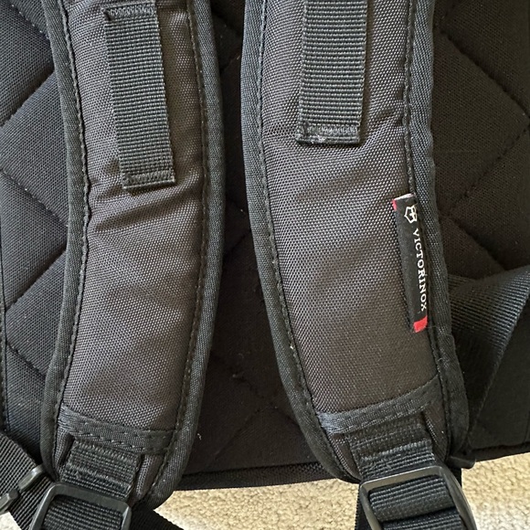Victorinox Black Flip-top Laptop Backpack - Picture 7 of 8